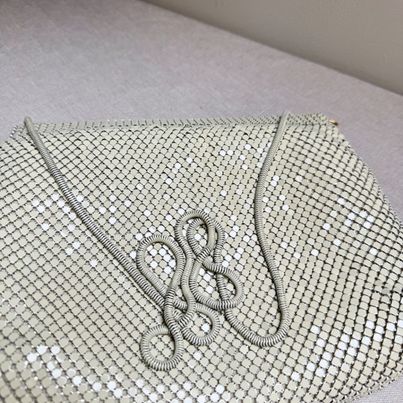 Vintage 1970s Whiting And Davis International Ivory Mesh Shoulder Bag - Picture 9 of 13